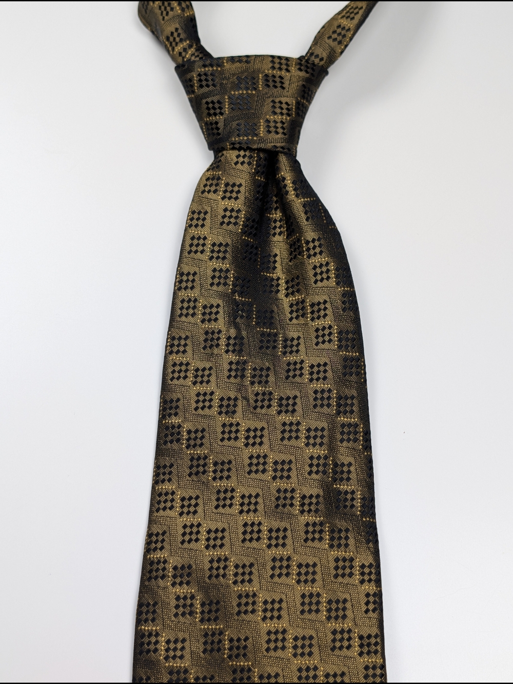 Roffe Silk Tie Vintage Bronze Gold Geometric Chevron Pattern Handmade 4"